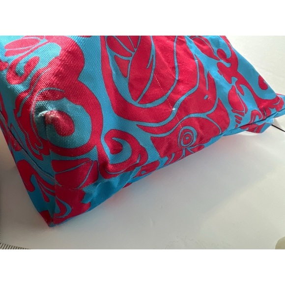 Lily Pulitzer by Estée Lauder Stylish Blue and Red Tote Bag - Picture 7 of 9